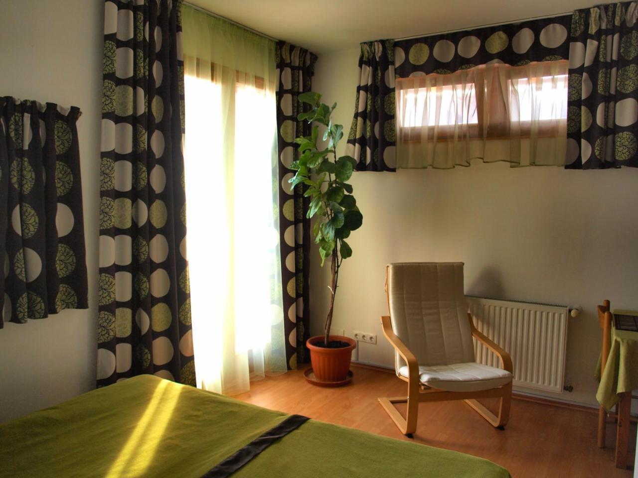 Centrum Apartmanhaz Pécs Exterior foto